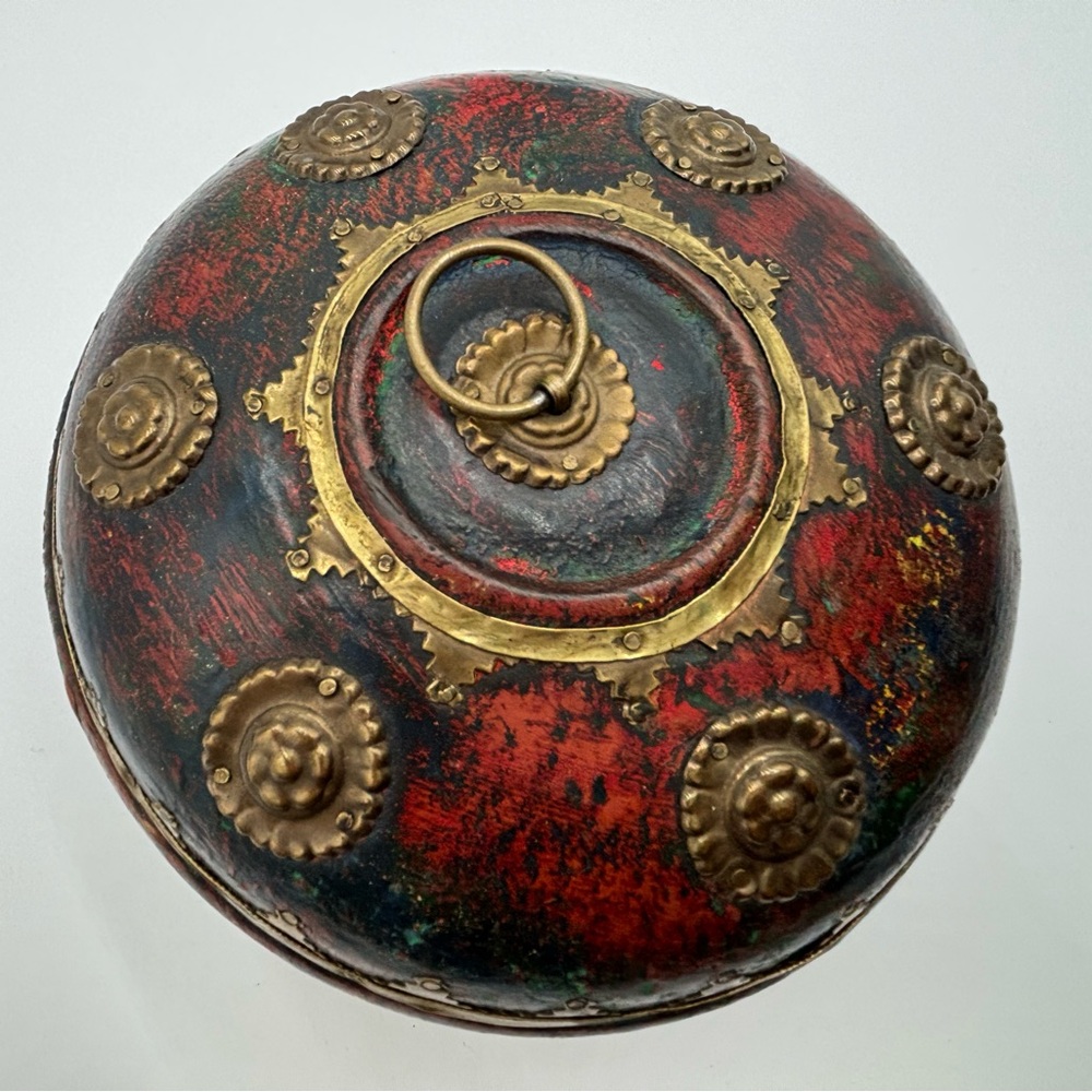 Vintage Decorative Red and Gold Accent Box - Picture 7 of 11